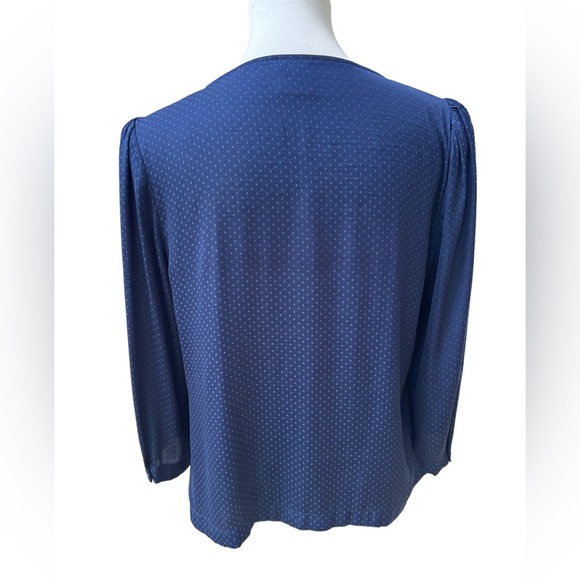 CABI #5525 Knot Blouse Women’s Medium Bow Top Navy Blue Polka Dot Blouse - Picture 5 of 8